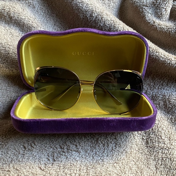Gucci Accessories - Gucci Sunglasses